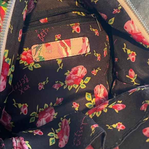 Betsey Johnson Bow Quilted Backpack Purse Pink Floral Vegan Leather Charm - Picture 2 of 9